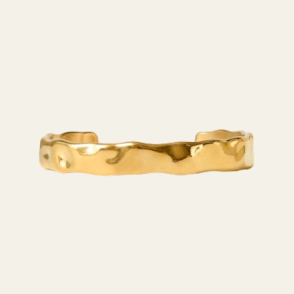 The Portofino Sculpted Gold Cuff