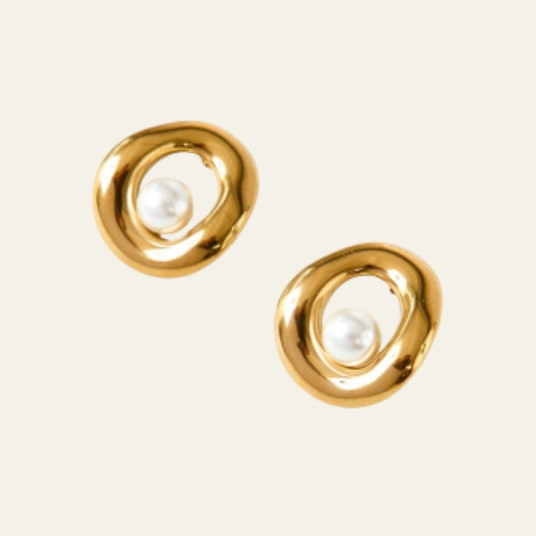 The Sorrento Gold Pearl Earring